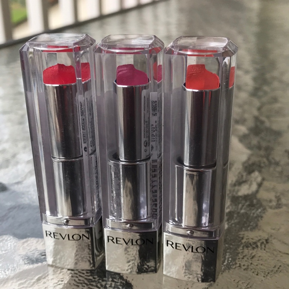 NWT Revlon Ultra HD Lipsticks